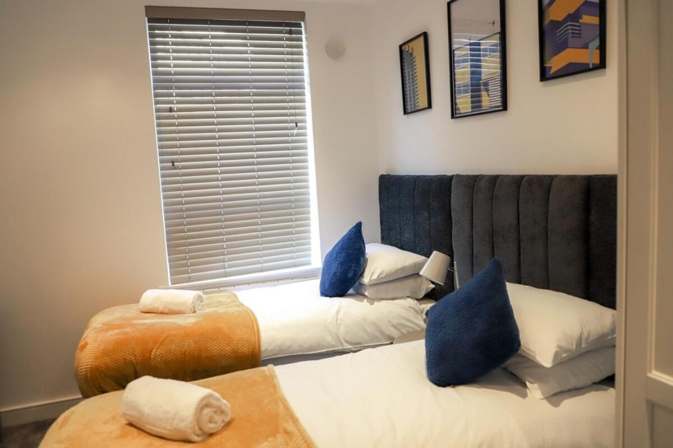 New- Modern 2Br Apt Wifi Sleep5 City Centre Aparthotel Sheffield Esterno foto